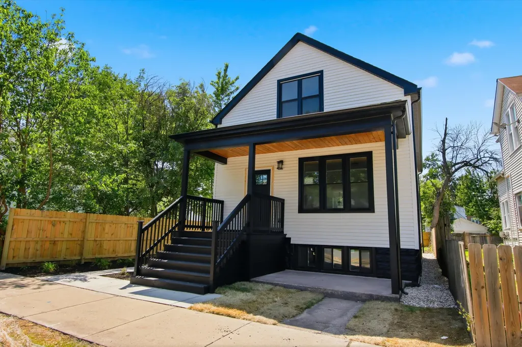 11436 South Yale Avenue Chicago IL 60628