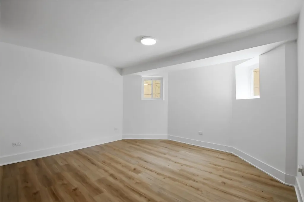 11436 South Yale Avenue Chicago IL 60628