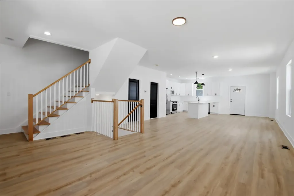 11436 South Yale Avenue Chicago IL 60628