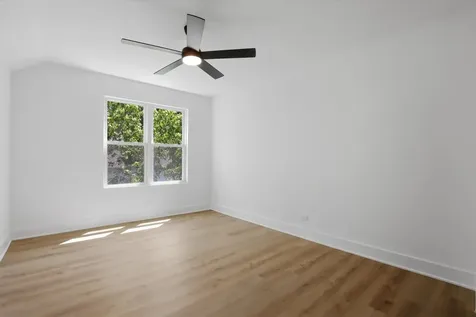 11436 South Yale Avenue Chicago IL 60628