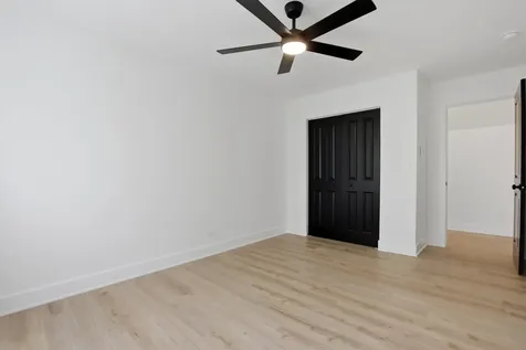11436 South Yale Avenue Chicago IL 60628