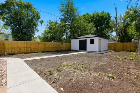 11436 South Yale Avenue Chicago IL 60628
