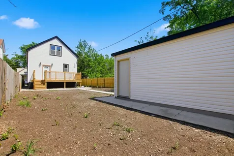 11436 South Yale Avenue Chicago IL 60628
