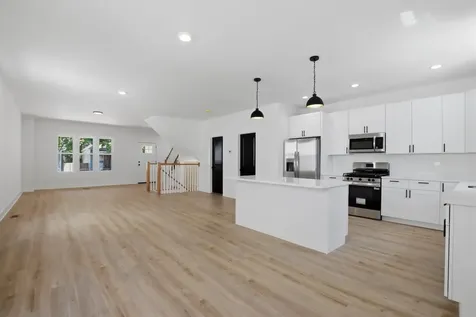 11436 South Yale Avenue Chicago IL 60628