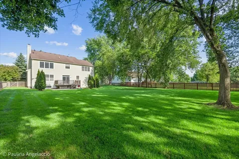 2401 Stonybrook Street Wauconda IL 60084
