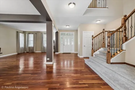 2401 Stonybrook Street Wauconda IL 60084