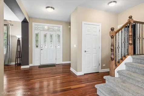 2401 Stonybrook Street Wauconda IL 60084
