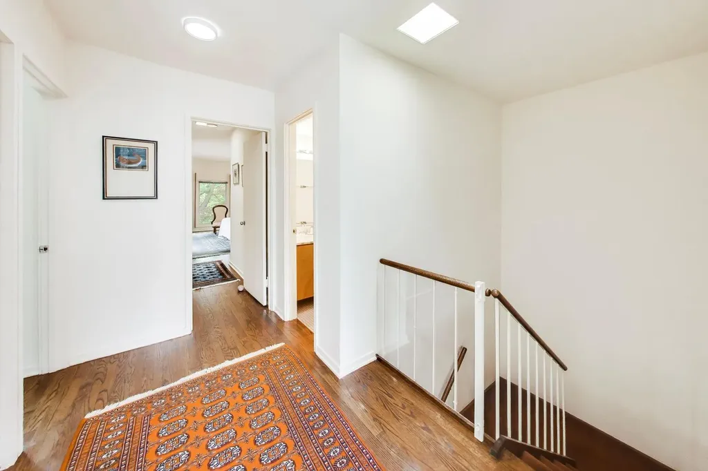 5508 South Kenwood Avenue Chicago IL 60637