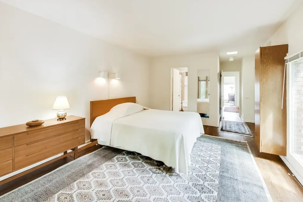 5508 South Kenwood Avenue Chicago IL 60637