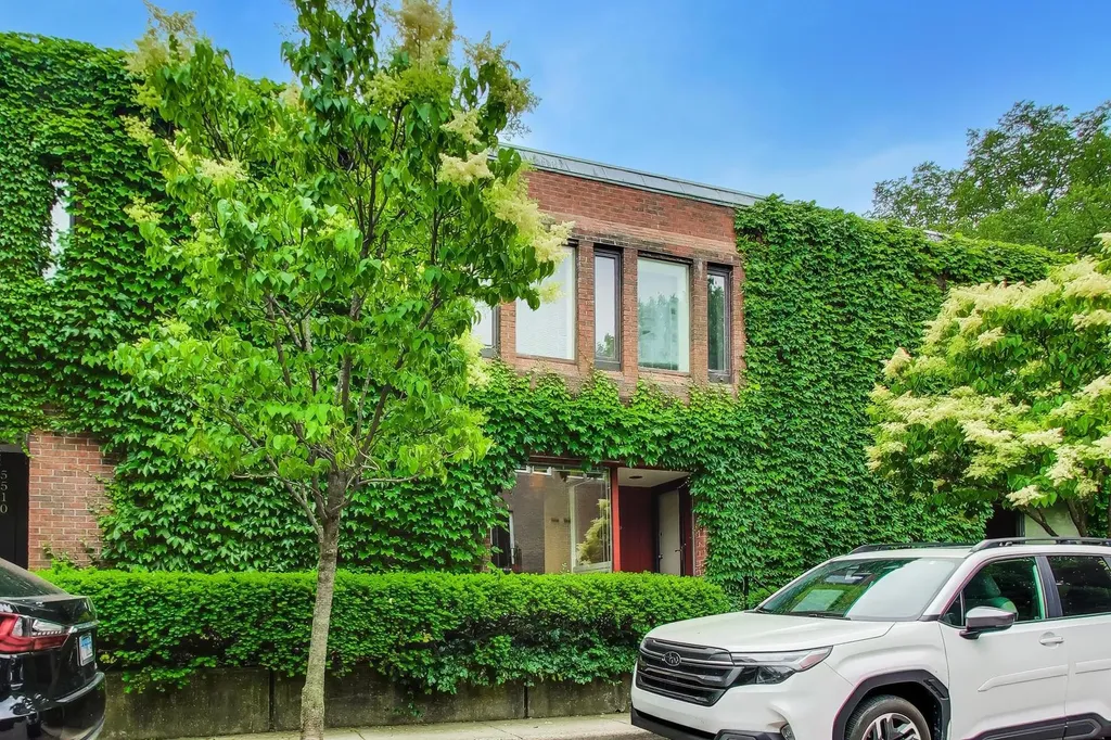 5508 South Kenwood Avenue Chicago IL 60637