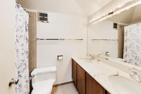 5508 South Kenwood Avenue Chicago IL 60637