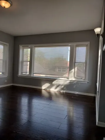 2525 East 72nd Place Chicago IL 60649