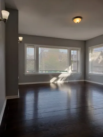 2525 East 72nd Place Chicago IL 60649