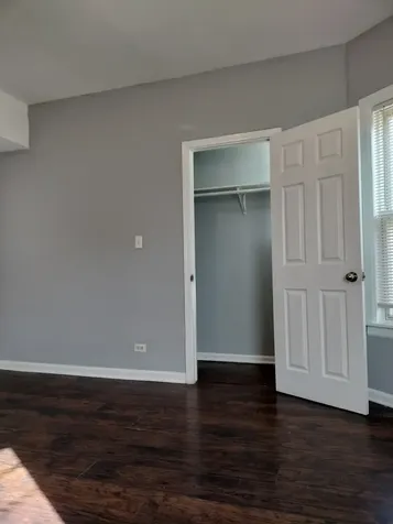 2525 East 72nd Place Chicago IL 60649