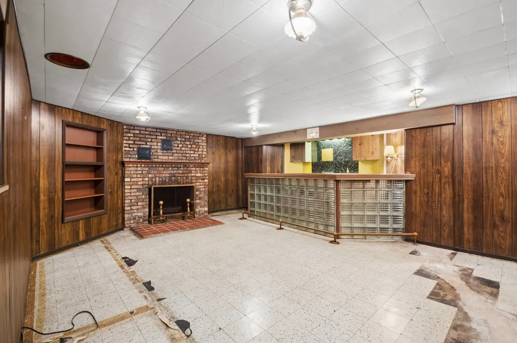 6964 North Tonty Avenue Chicago IL 60646