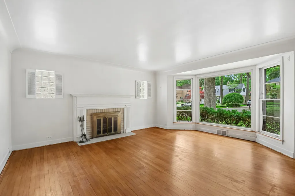6964 North Tonty Avenue Chicago IL 60646