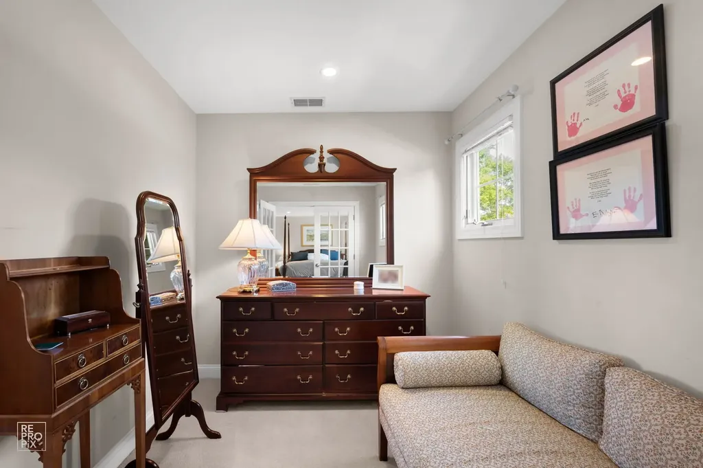 501 Wedgewood Court Hinsdale IL 60521