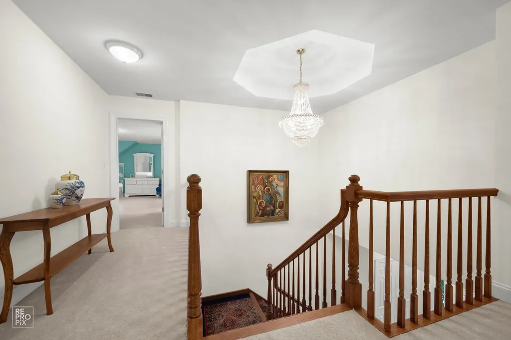 501 Wedgewood Court Hinsdale IL 60521