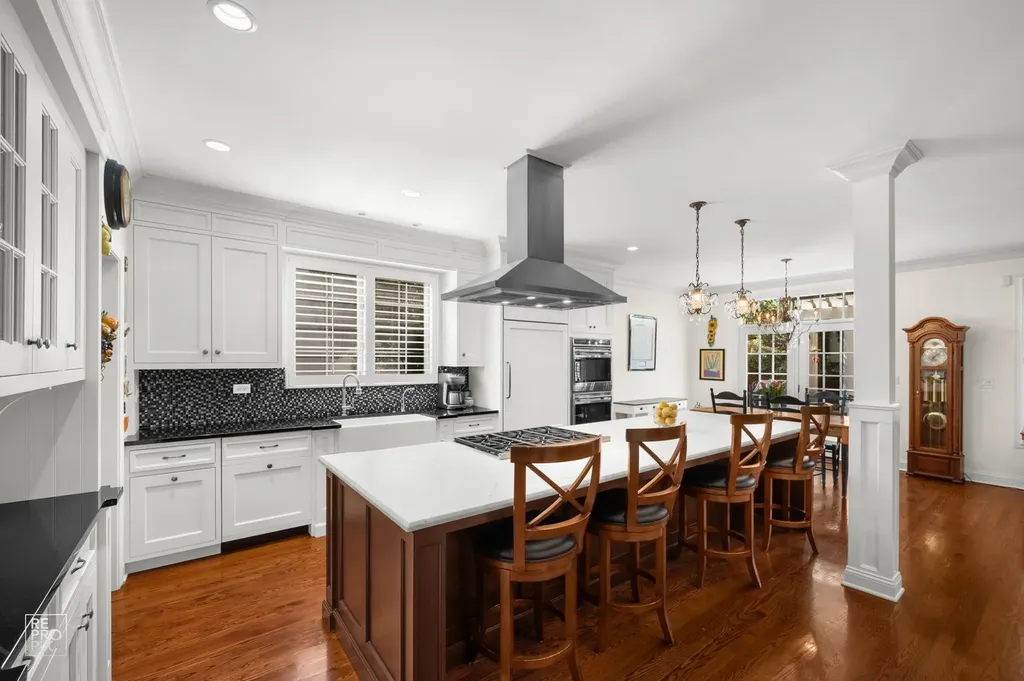 501 Wedgewood Court Hinsdale IL 60521