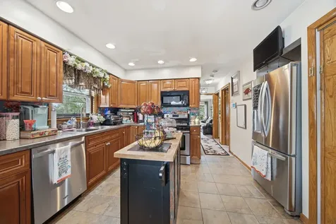 17904 Arcadia Avenue Lansing IL 60438