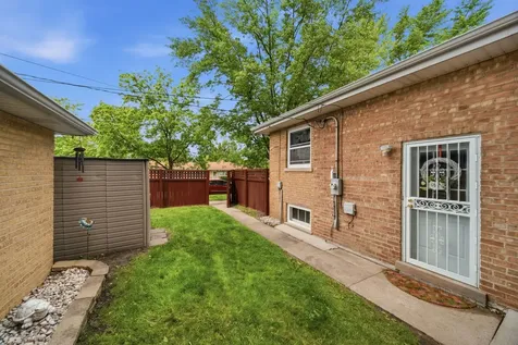 17904 Arcadia Avenue Lansing IL 60438