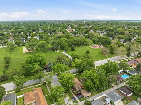 17904 Arcadia Avenue Lansing IL 60438