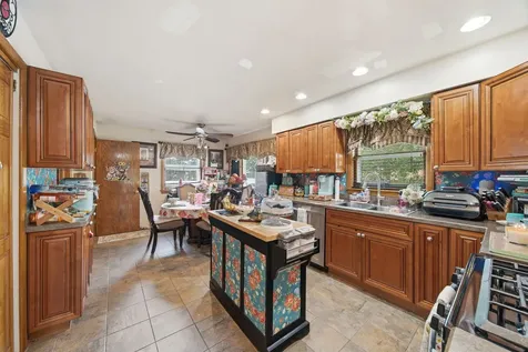 17904 Arcadia Avenue Lansing IL 60438