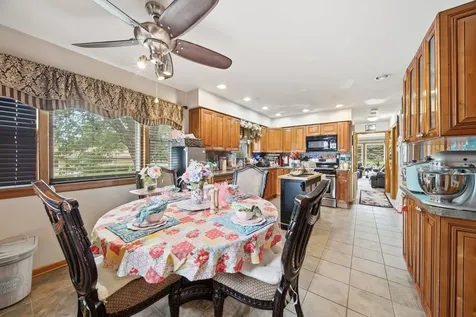 17904 Arcadia Avenue Lansing IL 60438