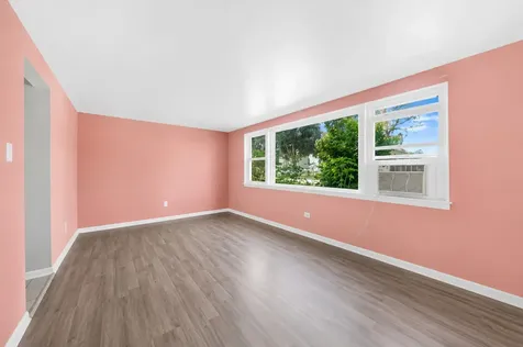 223 30TH Avenue Bellwood IL 60104
