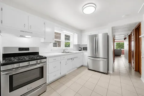 223 30TH Avenue Bellwood IL 60104