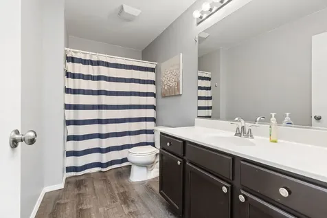 105 Waterbury Circle Oswego IL 60543