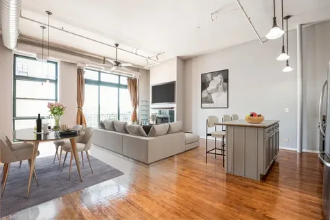 3151 North Lincoln Avenue Chicago IL 60657