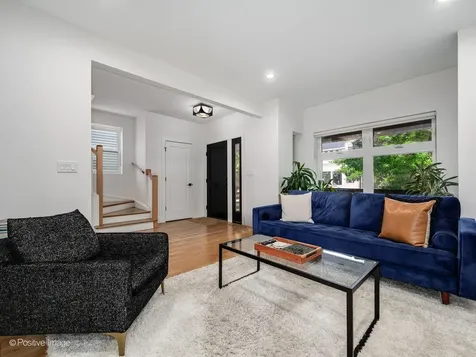 2516 North Campbell Avenue Chicago IL 60647