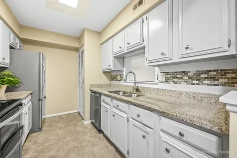 710 Saint Andrews Lane Crystal Lake IL 60014
