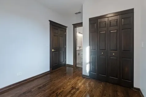 444 East 48th Street Chicago IL 60615
