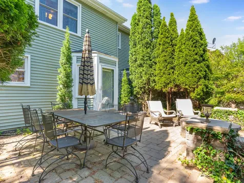 27W306 Victoria Lane Winfield IL 60190