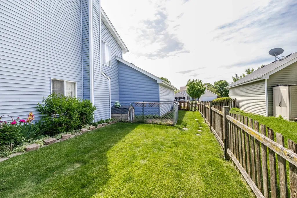 2900 Dorothy Drive Aurora IL 60504