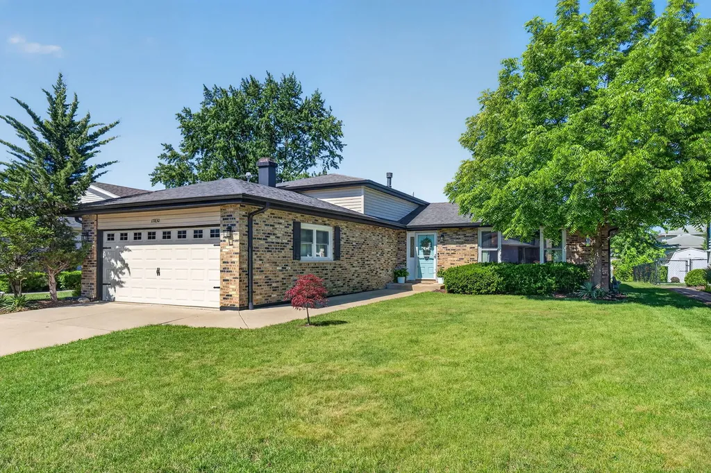 17830 65TH Avenue Tinley Park IL 60477