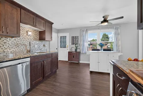 17830 65TH Avenue Tinley Park IL 60477