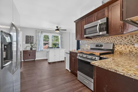 17830 65TH Avenue Tinley Park IL 60477