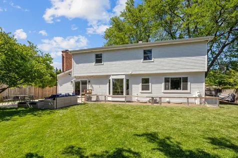 621 Nordic Court Libertyville IL 60048