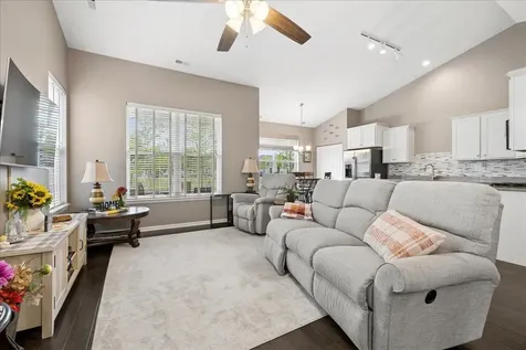 605 North Falls Circle Pingree Grove IL 60140