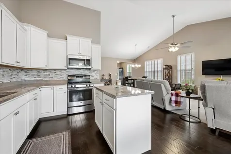 605 North Falls Circle Pingree Grove IL 60140