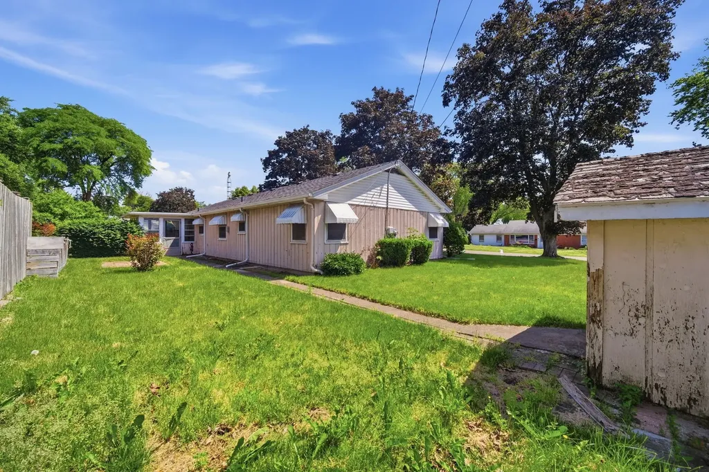 934 Pennsylvania Avenue Aurora IL 60506
