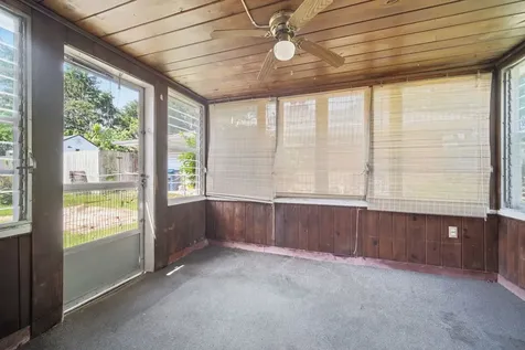 934 Pennsylvania Avenue Aurora IL 60506