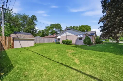 934 Pennsylvania Avenue Aurora IL 60506