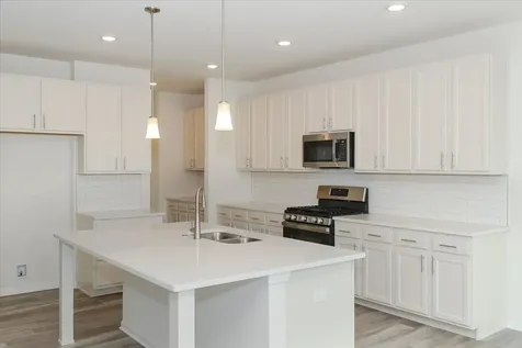 860 Preston Court Oswego IL 60543