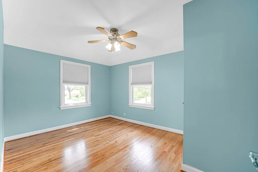 5344 Mulford Street Skokie IL 60077