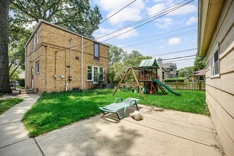 5344 Mulford Street Skokie IL 60077
