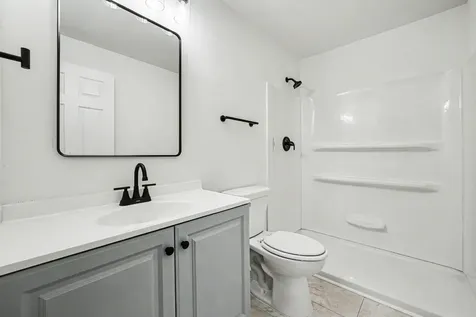 936 Old Indian Trail Aurora IL 60506